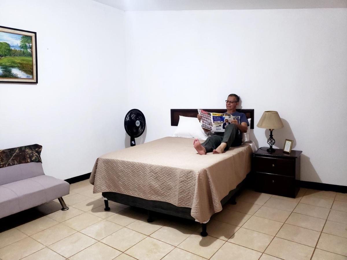 Judys Home - Bed And Breakfast 雷塔卢莱乌 外观 照片