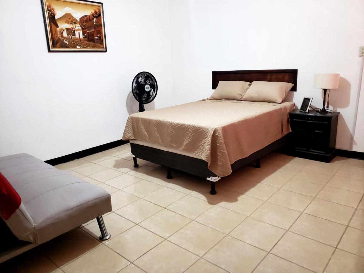 Judys Home - Bed And Breakfast 雷塔卢莱乌 外观 照片